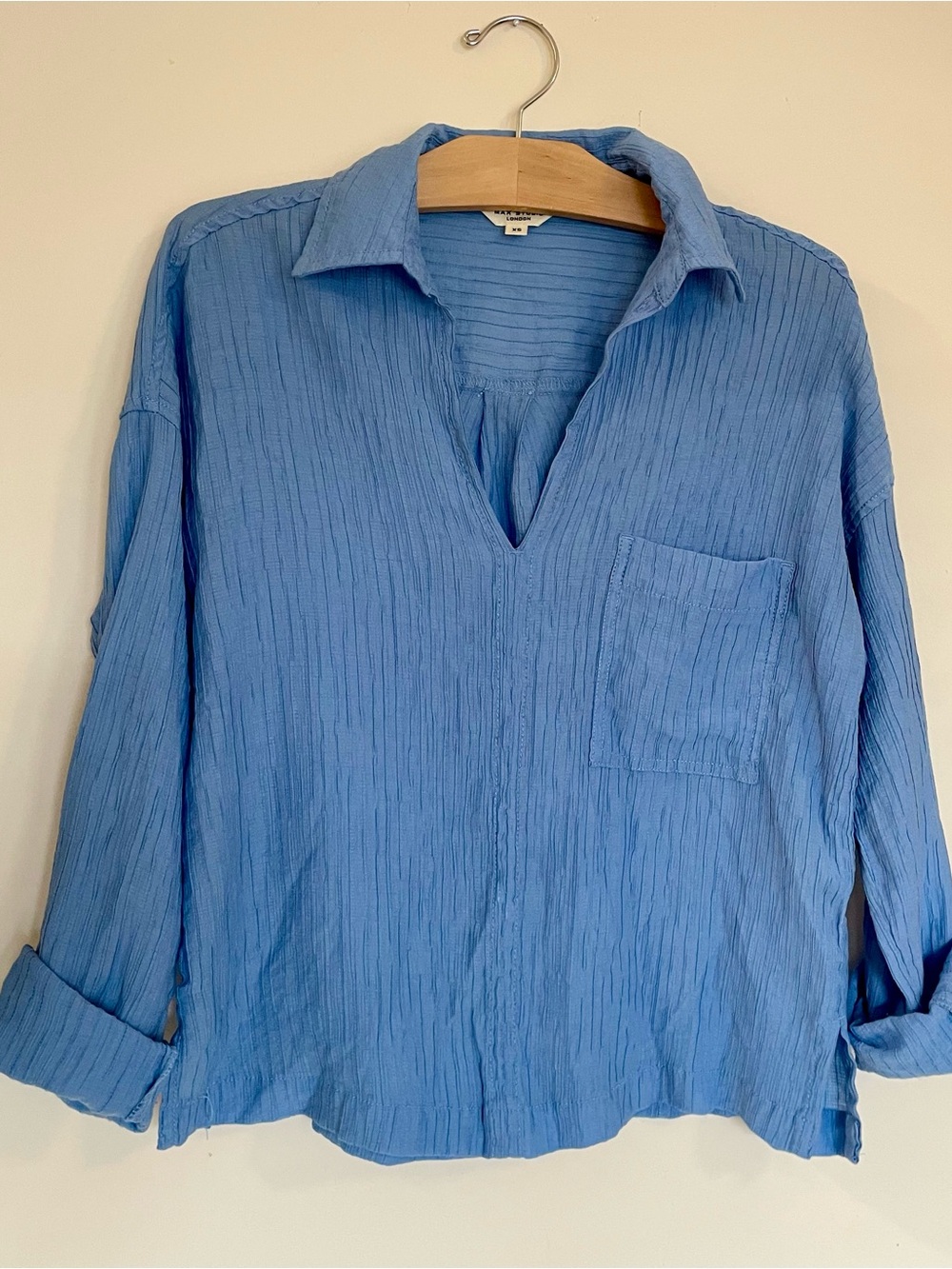 Max Studio Light Blue Textured V-Neck Blouse